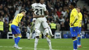 Real Madrid - Cádiz: El gol de Militao